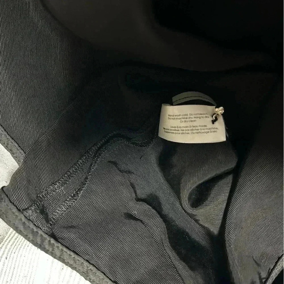 Monk &  Lou Tank - Picture 7 of 7